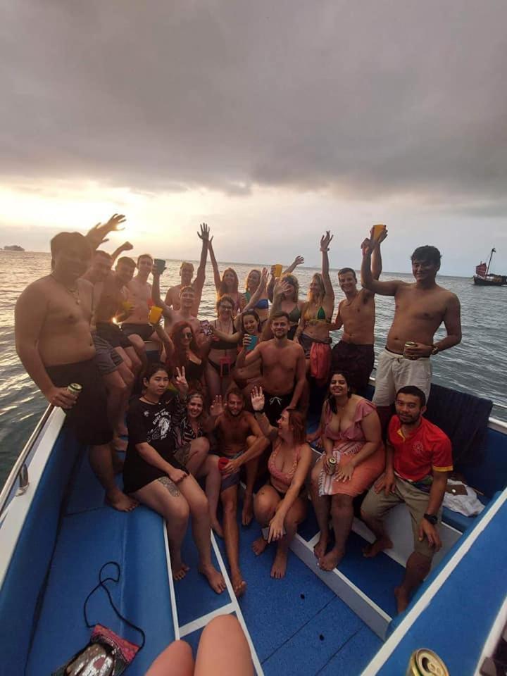 Sleeper Hostel Ao Nang Eksteriør bilde