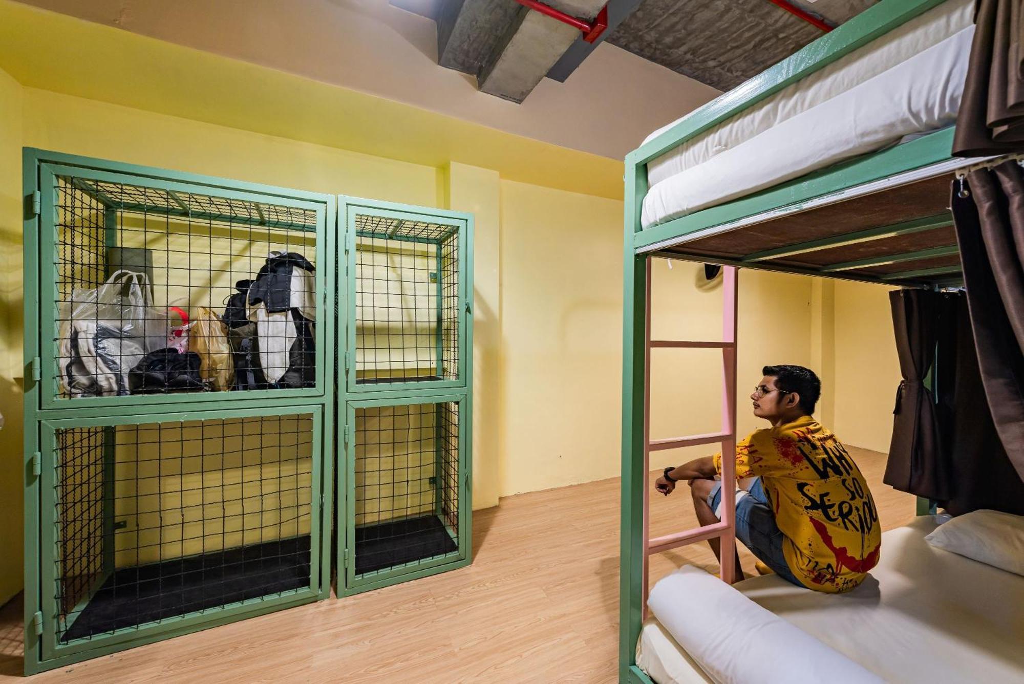 Sleeper Hostel Ao Nang Rom bilde