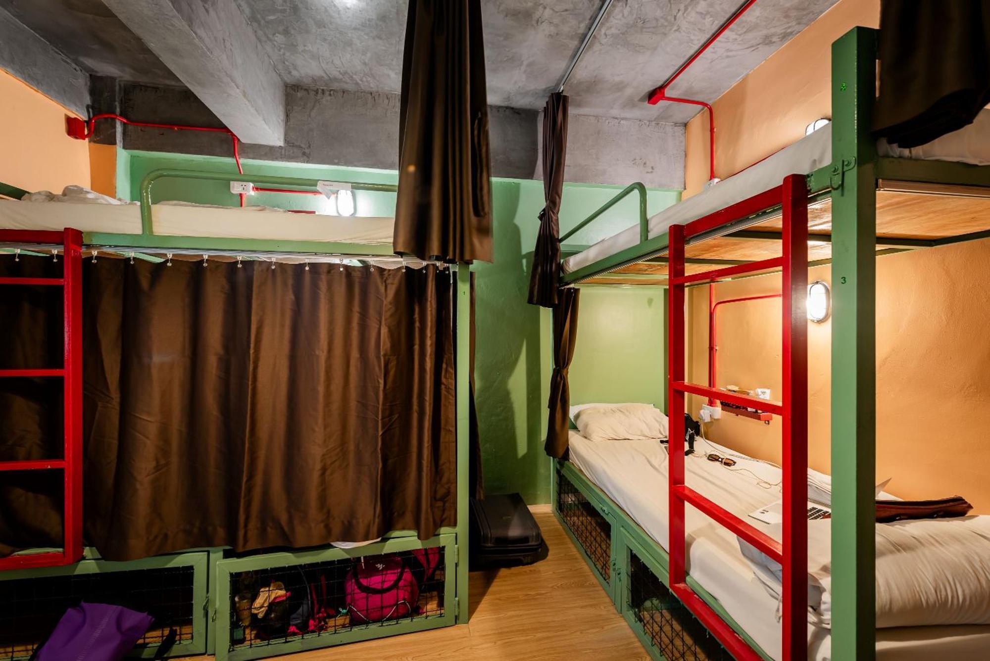 Sleeper Hostel Ao Nang Rom bilde
